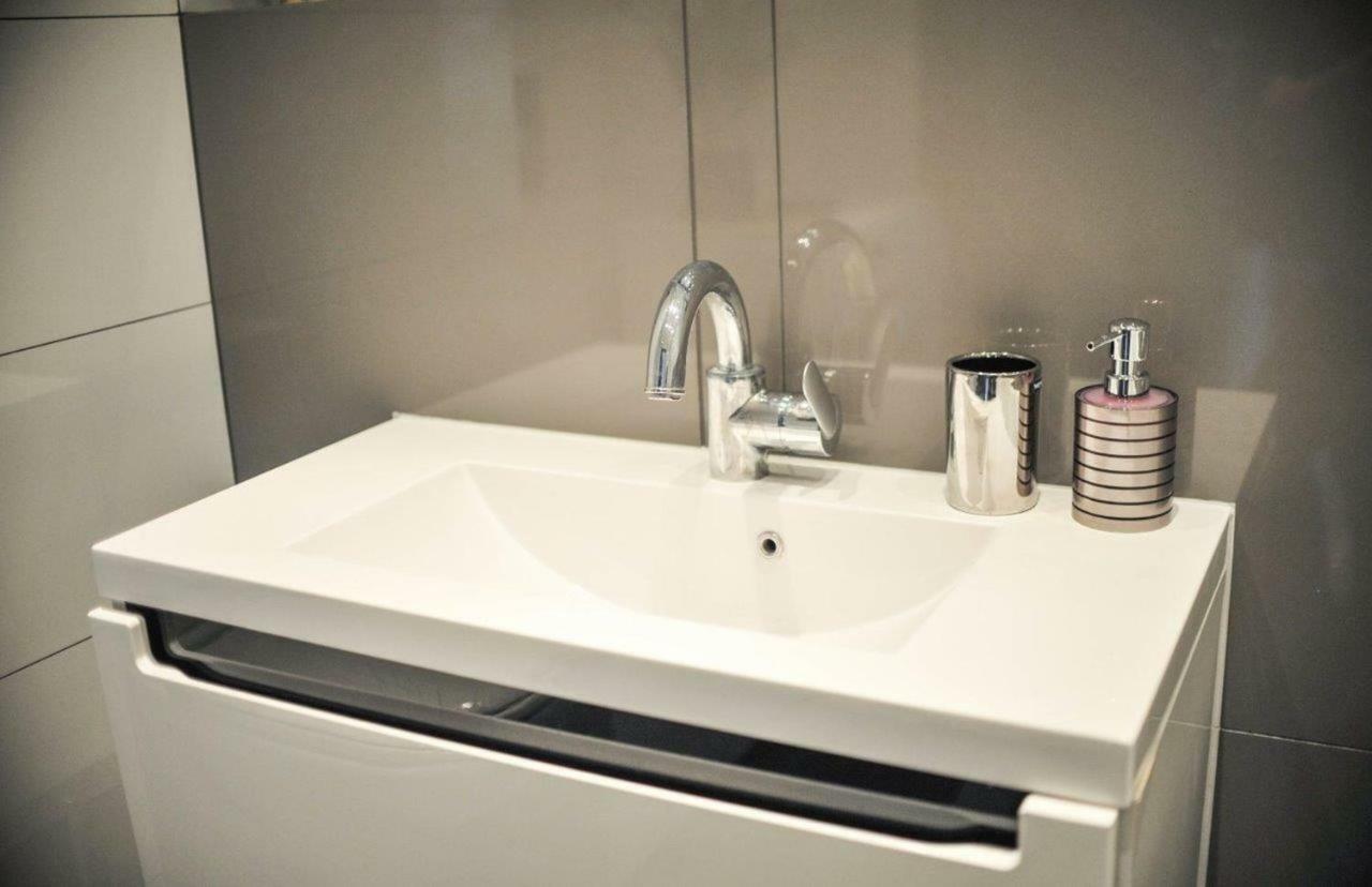 3D Szlak 77 Apartament คราคูฟ ภายนอก รูปภาพ